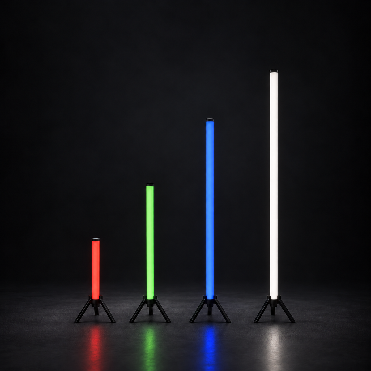 Tubes LED RGB DMX BLACK ICE EVENTS — gamme de quatre longueurs sur supports au sol, rendu studio